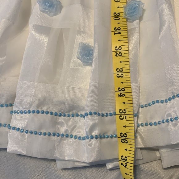 Vintage handmade girls puff sleeve white Cream Dress with Blue Floral rosette’s - Picture 6 of 6